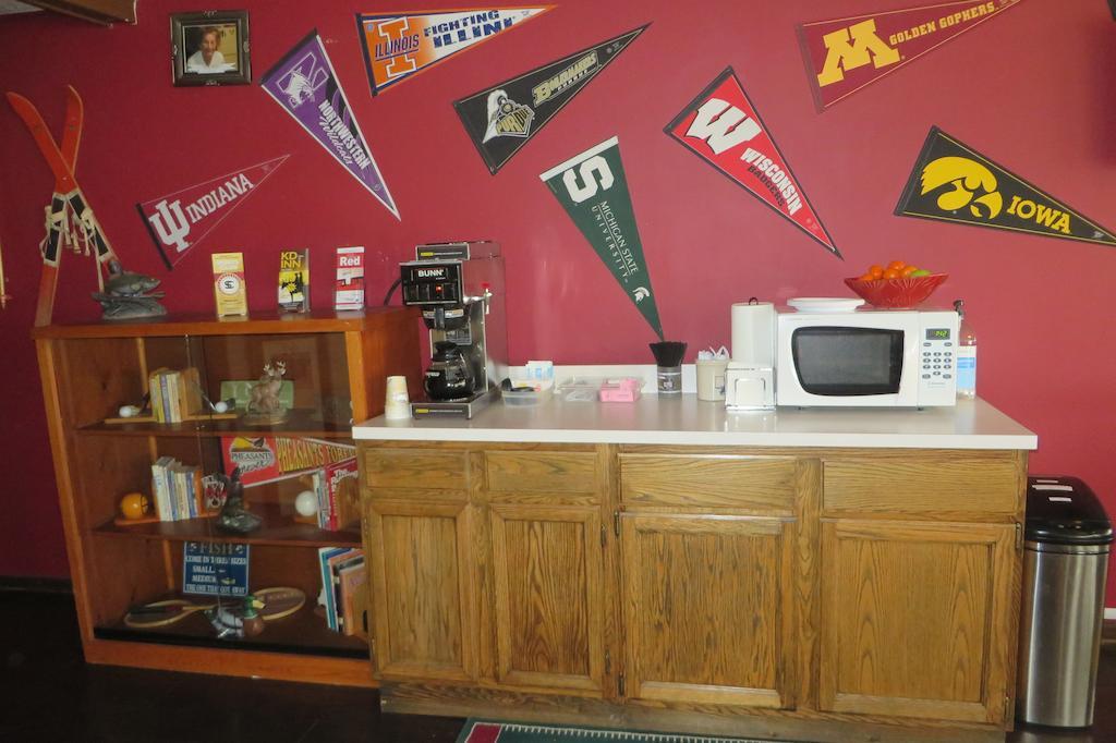 Sports Club Motel Wayne Extérieur photo