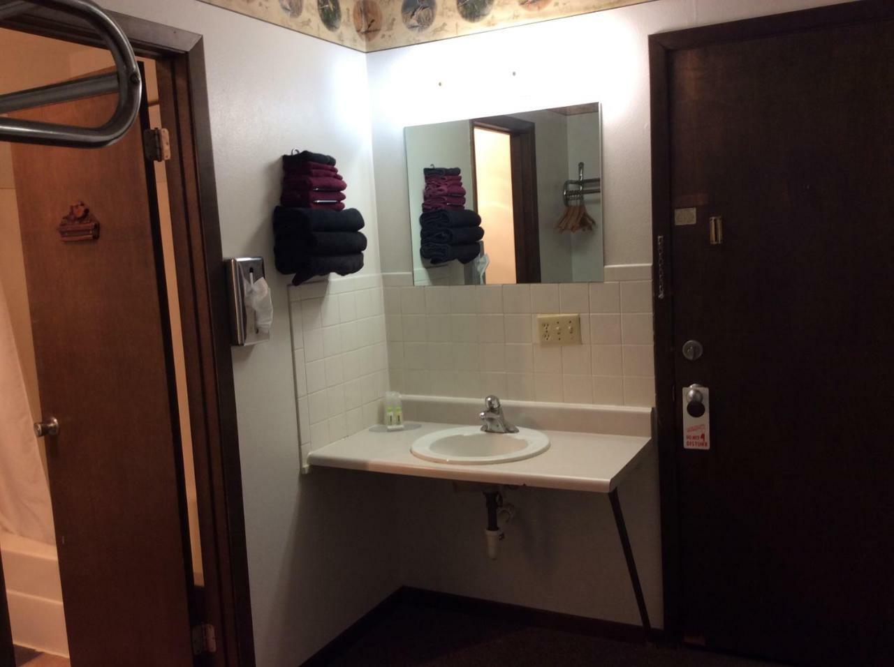 Sports Club Motel Wayne Extérieur photo