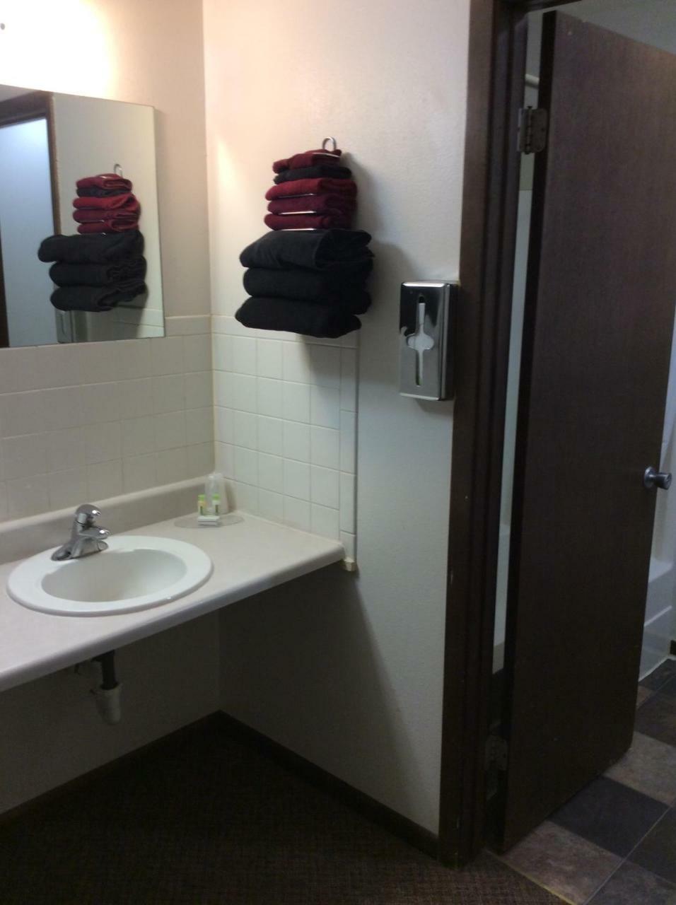 Sports Club Motel Wayne Extérieur photo